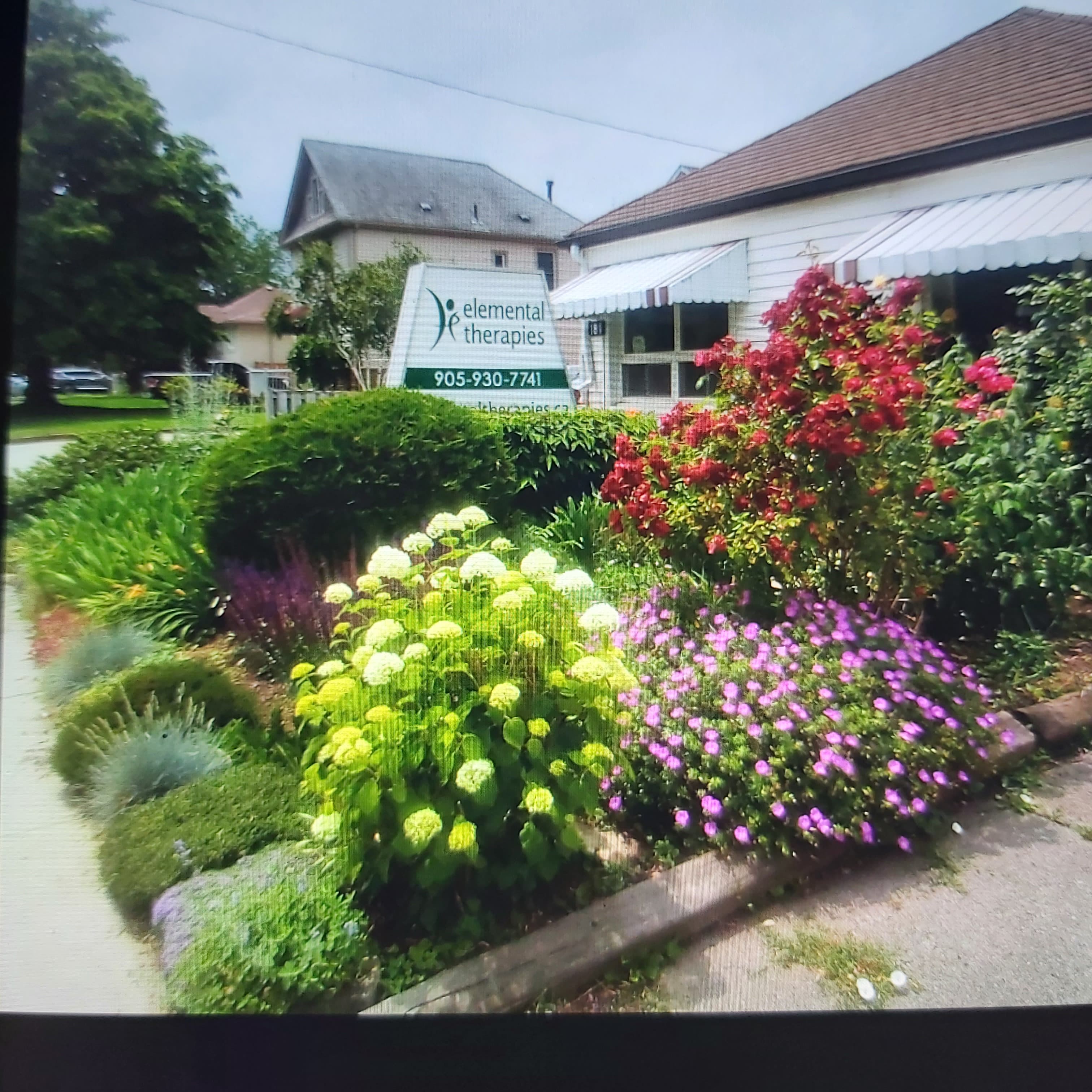 Elemental Therapies logo