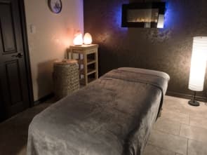 Solsisters Wellness Healing Salt Cave gallery image 3