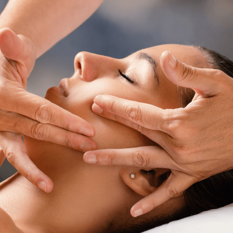 DAO YI WELLNESS logo