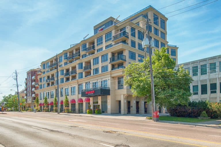 Delmanor Aurora gallery image 4