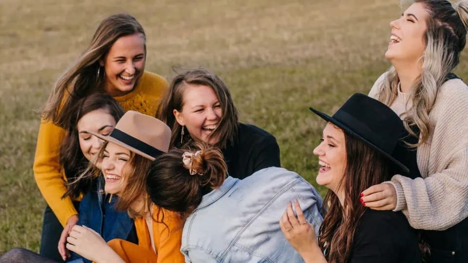 Divan bleu Montréal | Thérapie de couple, thérapie individuelle, sexologie gallery image 3