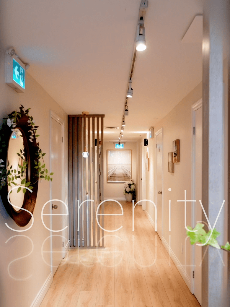 Eastern Bay Foot Spa - Yorkville Ave. gallery image 5