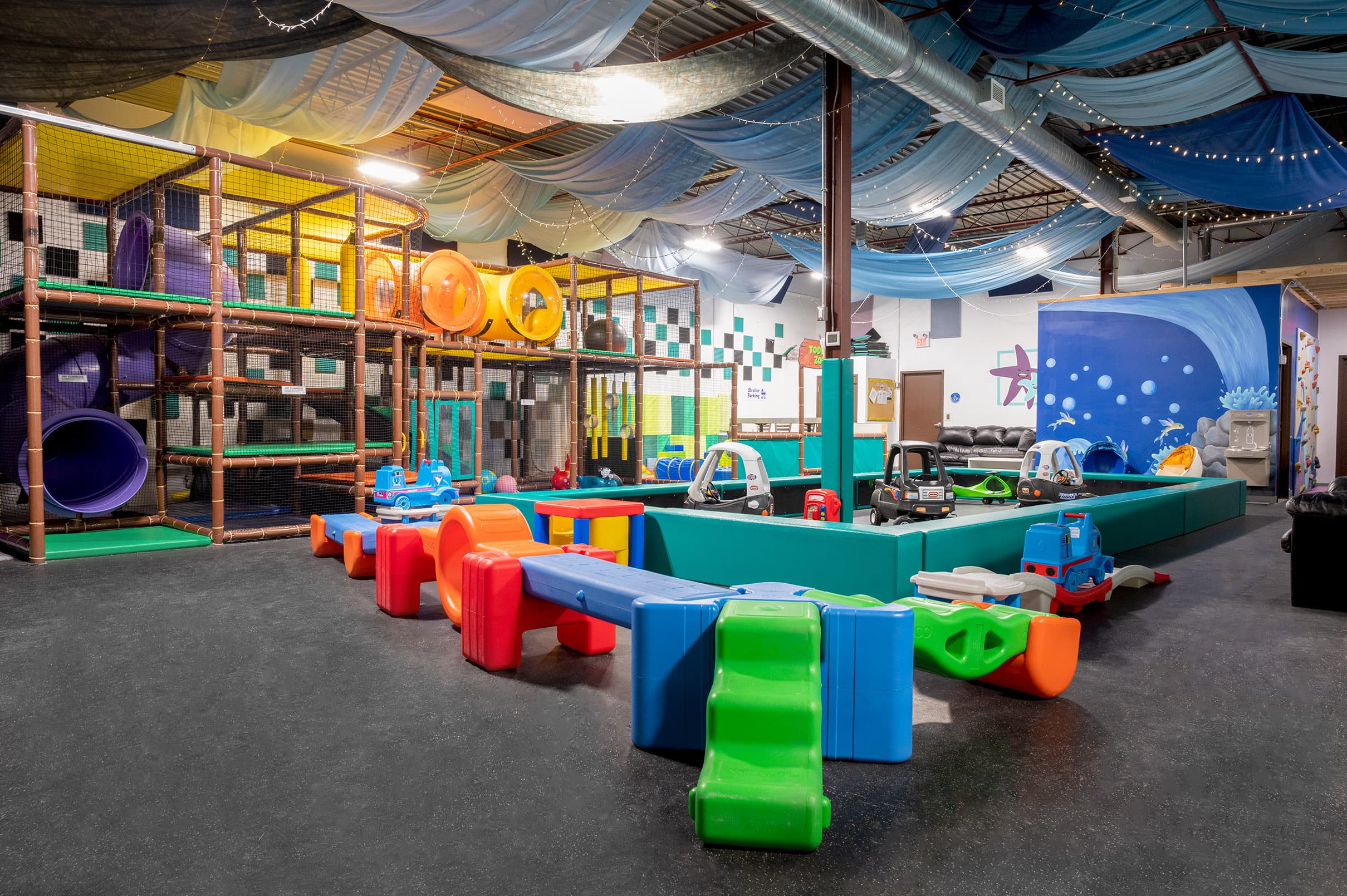 Recharge & Play Wellness Café logo