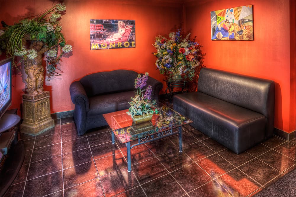 Sensations 24 Massage gallery image 3