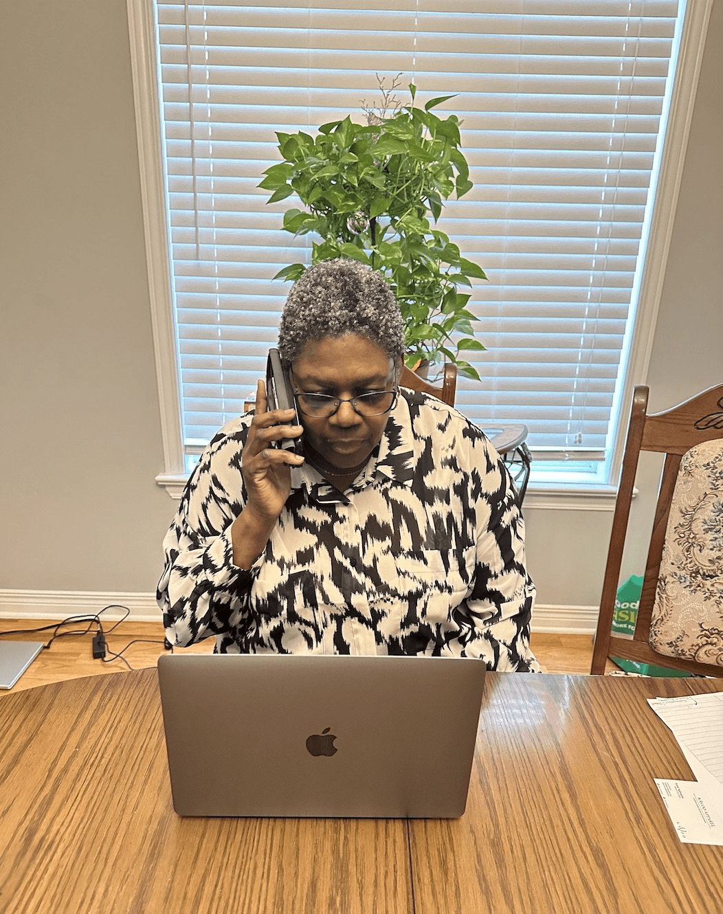 FLO'S SENIORS gallery image 5