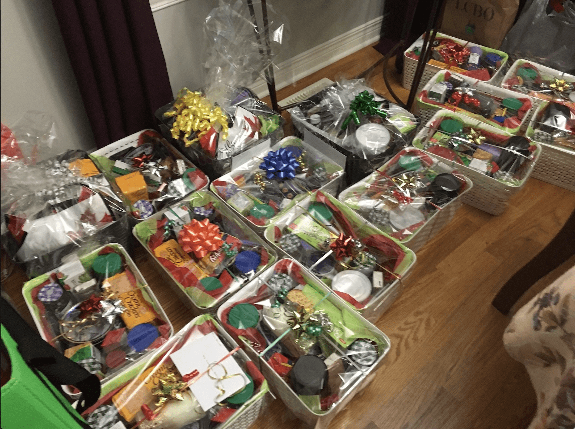 FLO'S SENIORS gallery image 3