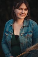 New Moon Holistic - Emily Harding, HNC logo